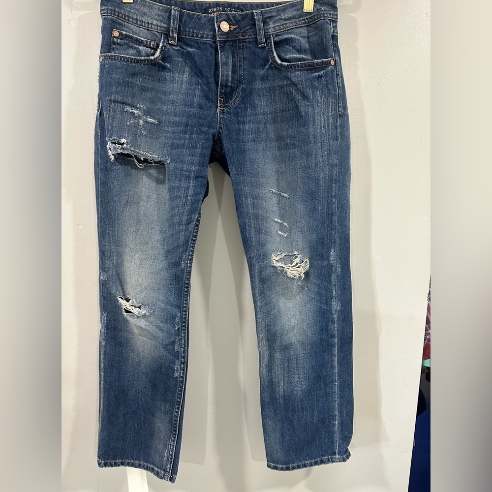 Classic Blue Distressed Women Jeans size 6 Zara Z1975